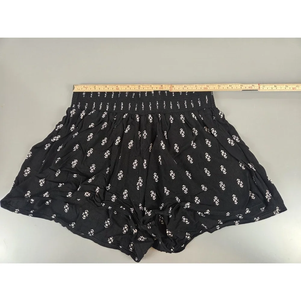 Lot of 3 Womens Sz M Linen Rayon Shorts High Waist